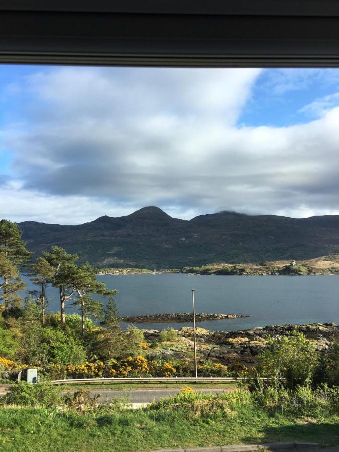 Lochalsh View, Kyle, 1 Mile To Skye Apartment Kyle of Lochalsh Exterior photo